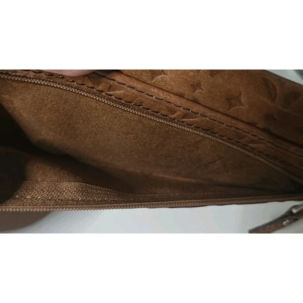 Vintage Fossil Leather Wallet Brown Embossed Keyhole Snap Zip Y2K Boho